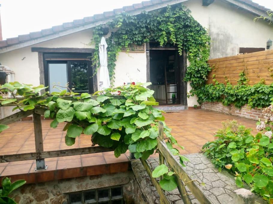 Villa Casa Con Jardin Y Terraza Privados, Cerca Del Mar Ea Exterior foto